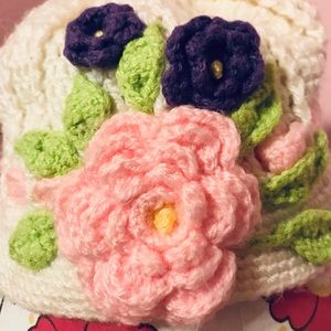 Girls hand-knitted hat